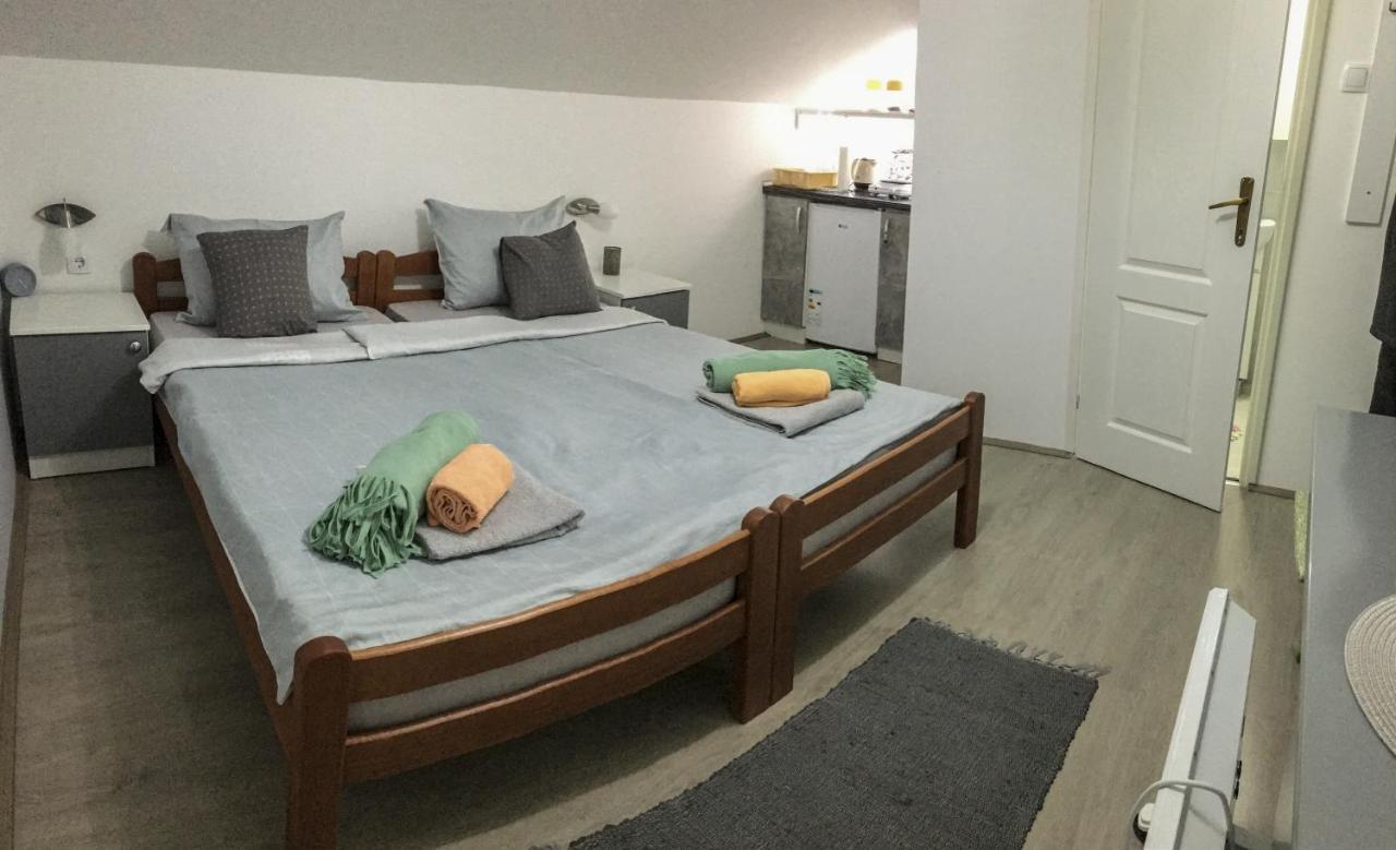 S. A. L. Prenociste Daire Beçkerek Dış mekan fotoğraf